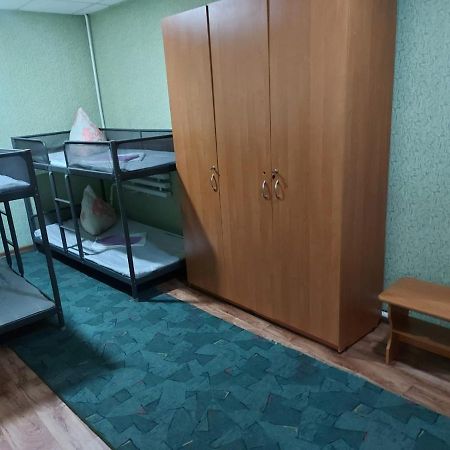 Мини-Отель "Алатау",Хостел Pawlodar Exterior foto