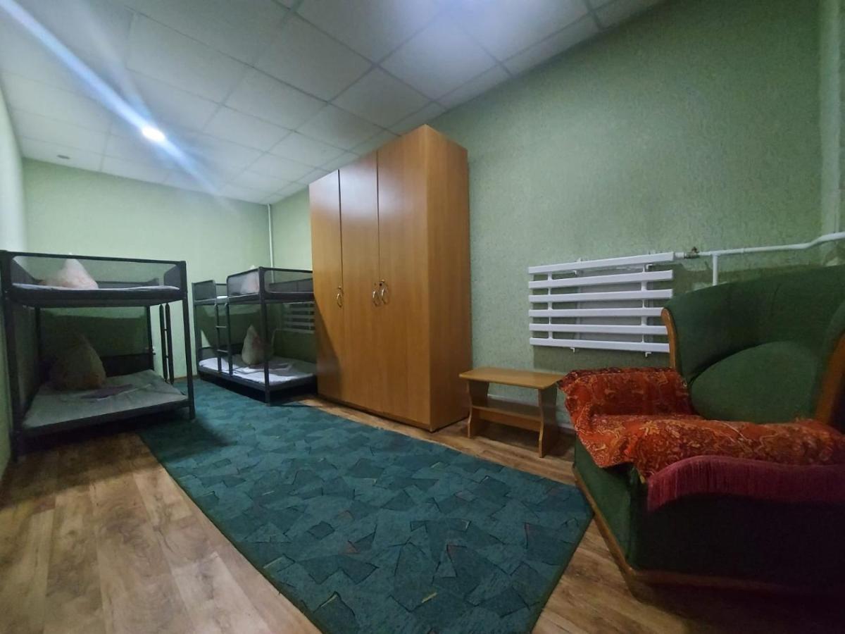 Мини-Отель "Алатау",Хостел Pawlodar Exterior foto
